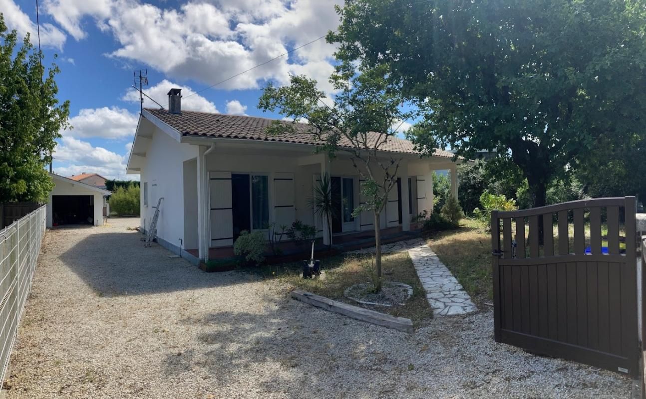 LEGE-CAP-FERRET Village de Claouey 2