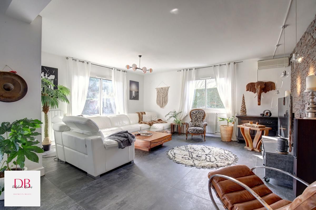 CORNEBARRIEU Maison 8 pièces 170 m2 avec piscine et Appartement T1 de 30 m2 en annexe - Parcelle de 1412 m2 3