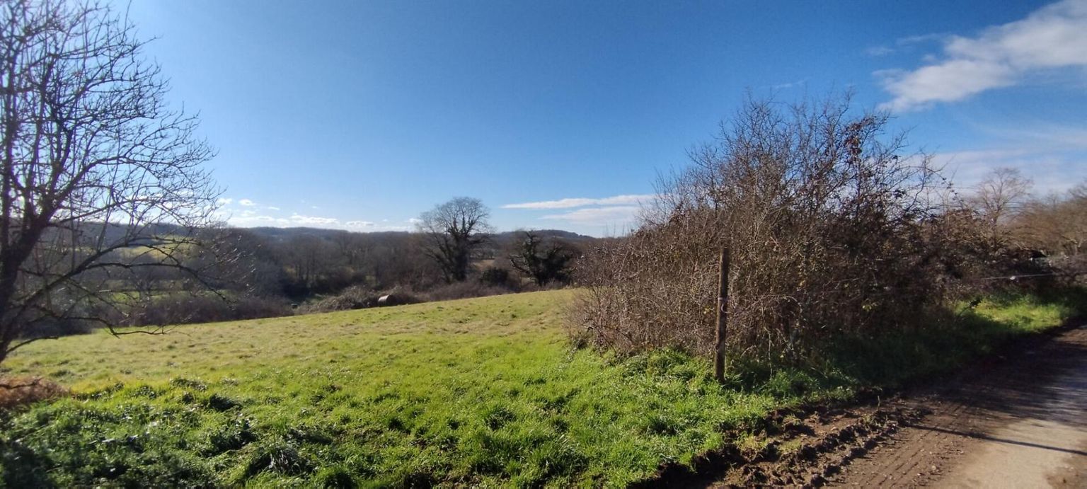 SAINTE-ORSE A SAINTE ORSE terrain exceptionnel de 21152 m² constructible 2