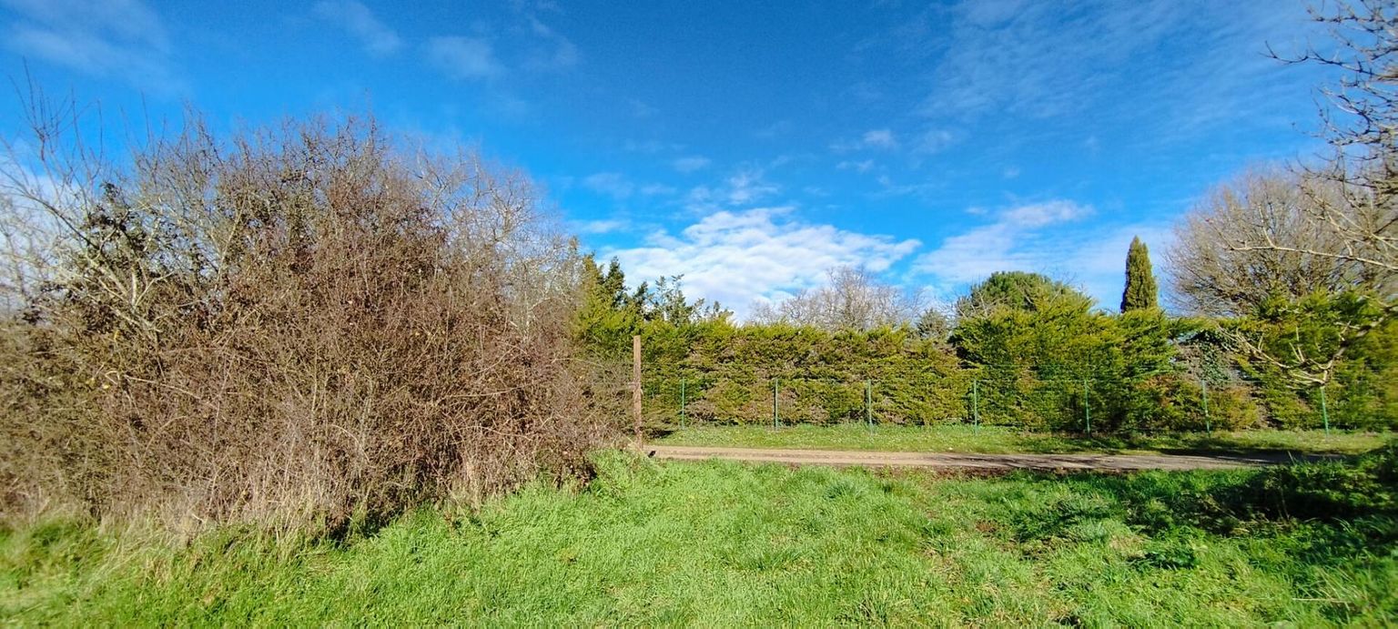 SAINTE-ORSE A SAINTE ORSE terrain exceptionnel de 21152 m² constructible 3