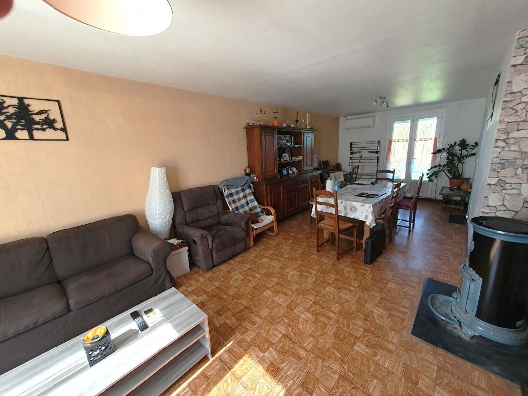 SAINT-DENIS-DE-PALIN Maison Saint Denis De Palin 4 pièce(s) 86 m2 3