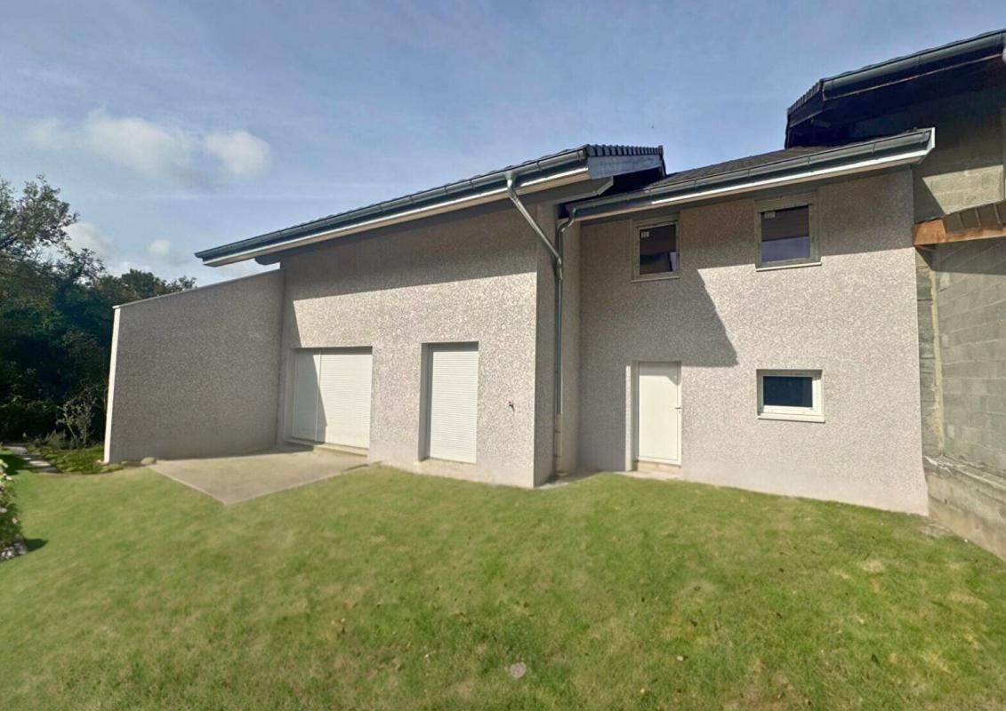 PERRIGNIER PERRIGNIER Maison T4 125 m² (74550) 3