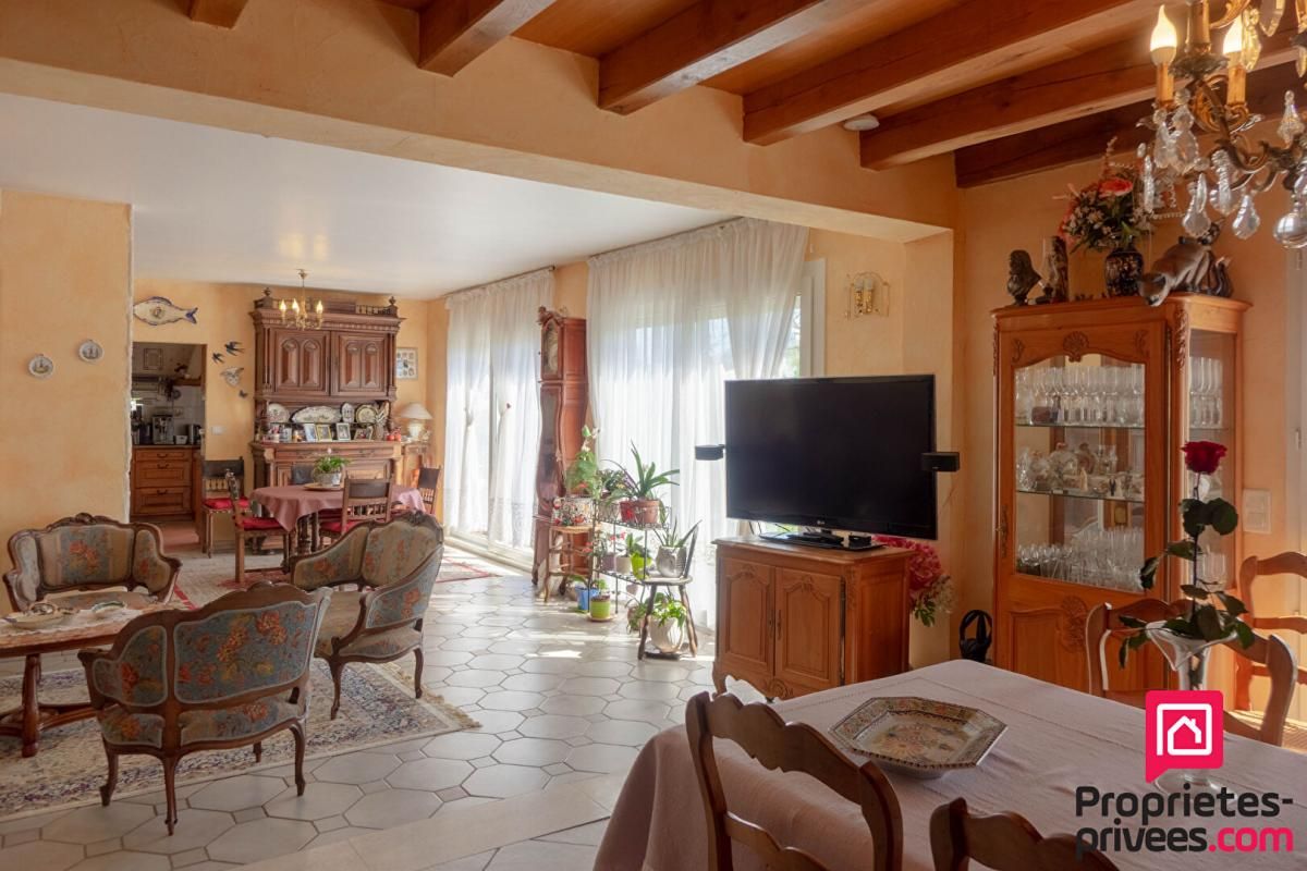 LA CHAPELLE-SAINT-MESMIN LA CHAPELLE ST MESMIN - Maison 200m²  4 chambres 4