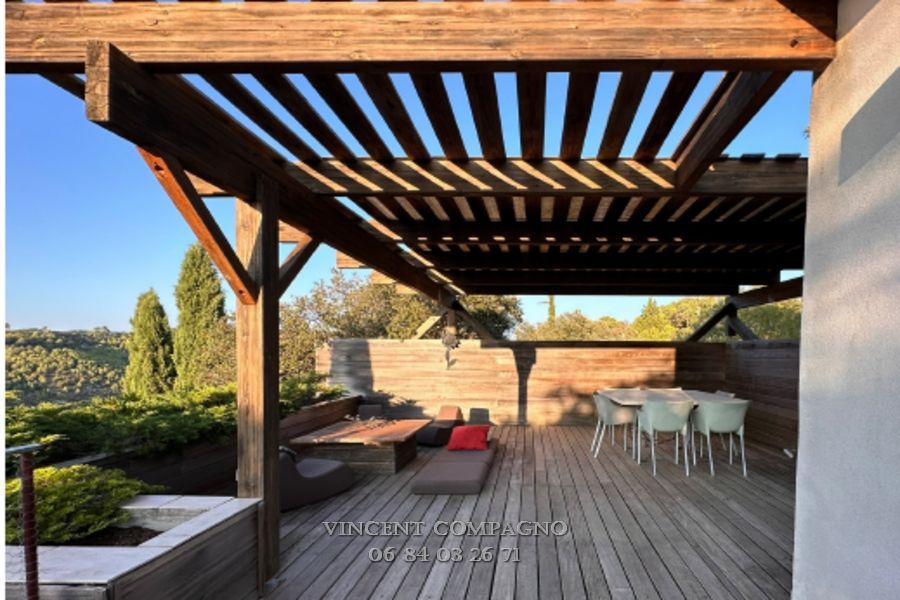 ESPARRON-DE-VERDON Maison 5 pièce(s) 130 m2 3