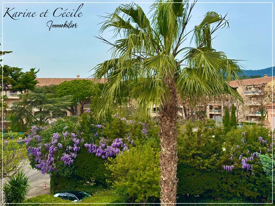 A proximité du centre ville et du port - Appartement Sanary Sur Mer 4 pièce(s) - parking privatif - cave -