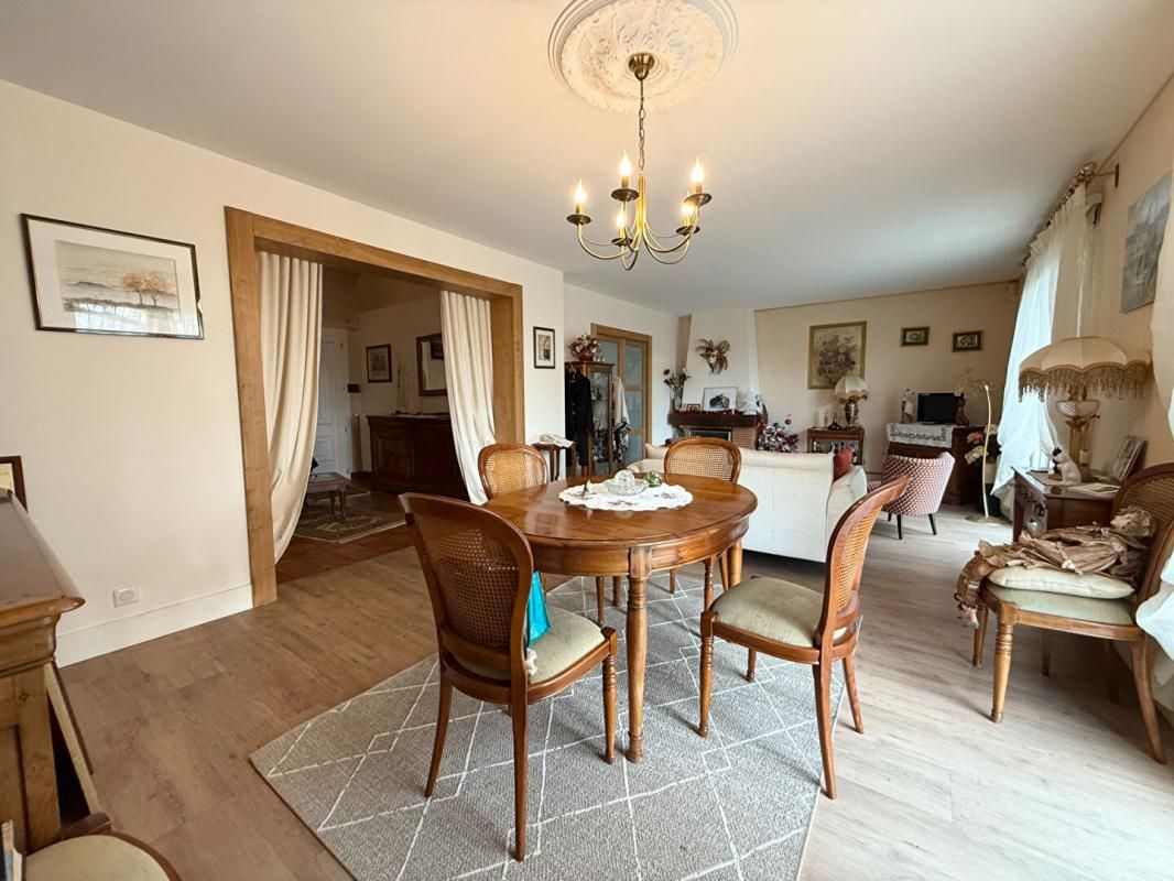 VANNES Maison familiale de 133 m² sur un terrain de 520 m² avec vue partielle sur les mâts des voiliers ? Rive Gauche du Port de Vannes 4
