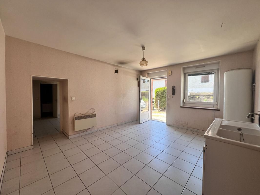 70130 - SEVEUX-MOTEY - Maison à rénover de 72m² - Prix : 44000 honoraires charge vendeur