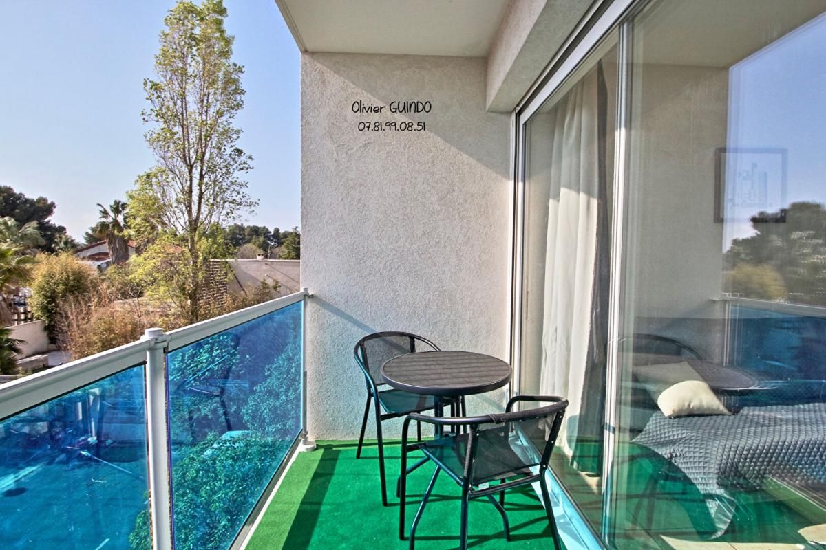 Appartement 1 pièce de 22 m2 avec terrasse et parking