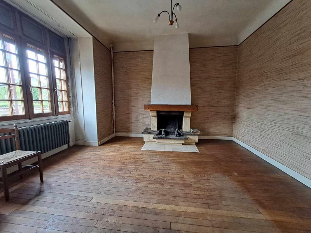 CHAUNY Maison 5 pièce(s) 105 m2 2