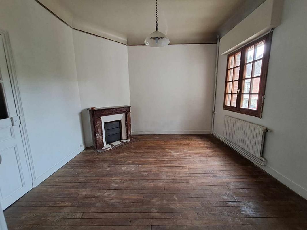 CHAUNY Maison 5 pièce(s) 105 m2 4
