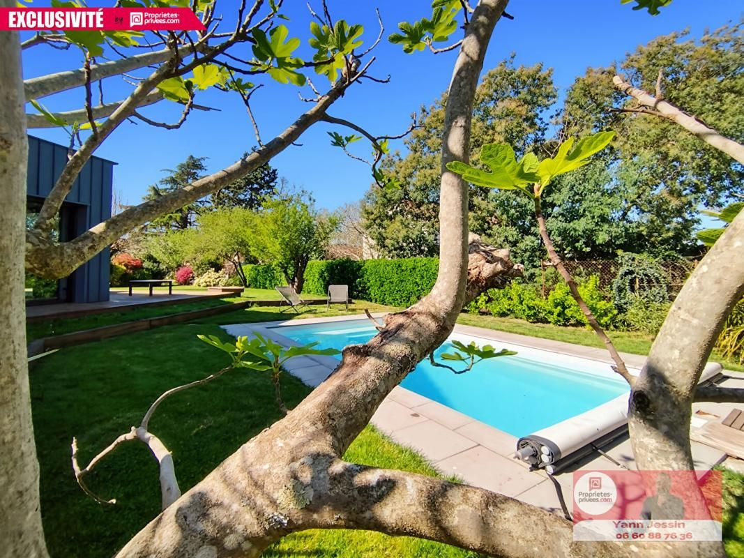 PINS-JUSTARET Maison Pins Justaret 6 pièce(s) 152 m2 2