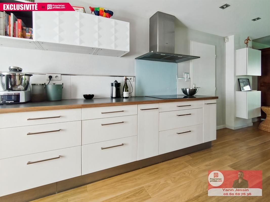 PINS-JUSTARET Maison Pins Justaret 6 pièce(s) 152 m2 3