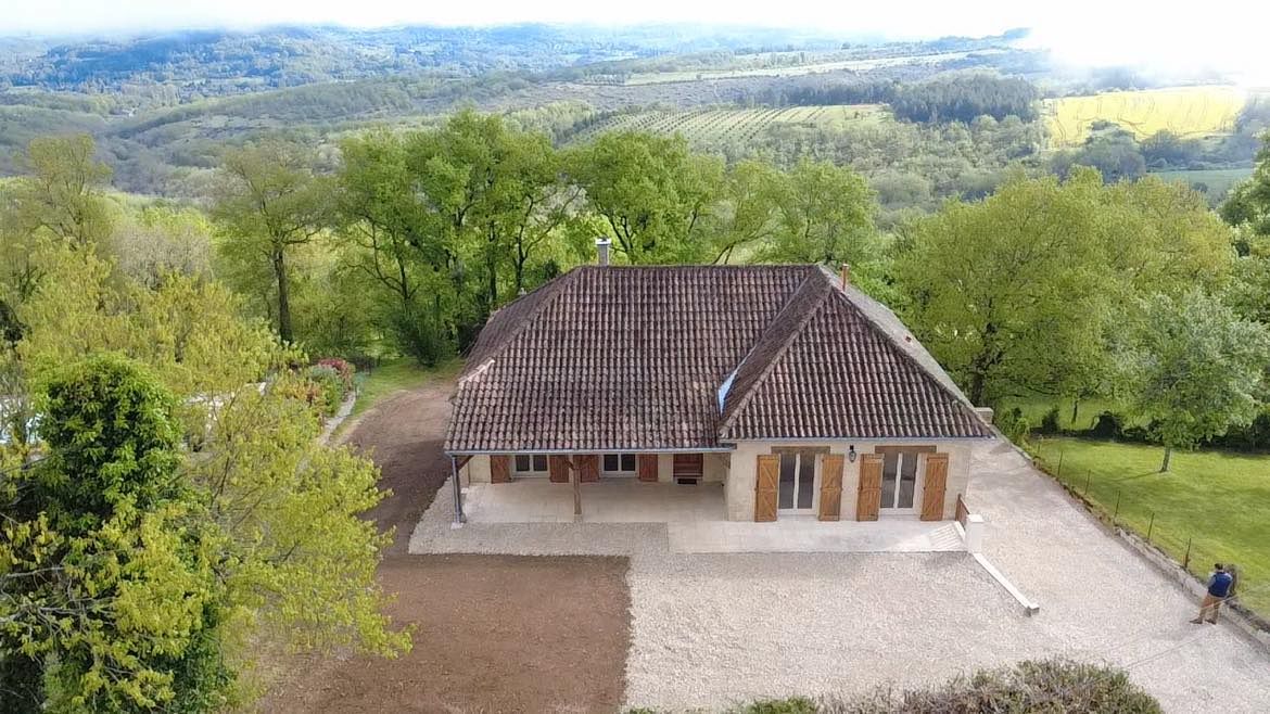 Maison 3 chambres, rénovée entièrement, avec vue sur la vallée