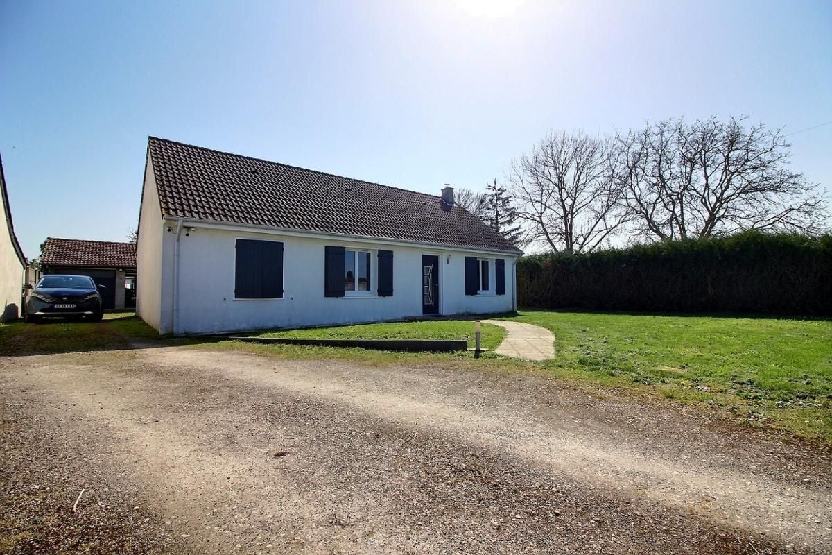 BRICY Maison plain pied avec double garage sur 1137 m2 de terrain 3