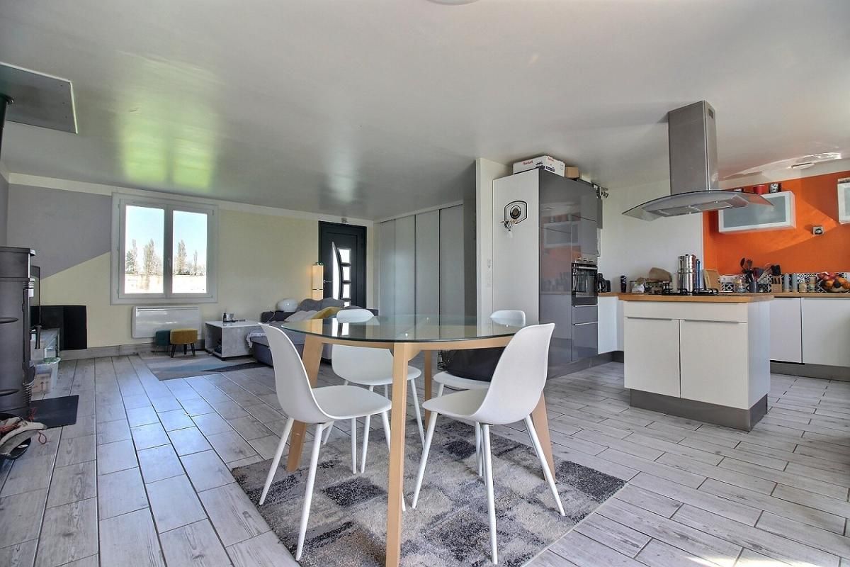 BRICY Maison plain pied avec double garage sur 1137 m2 de terrain 4