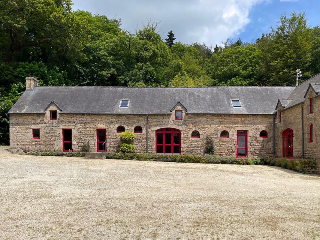 LE FAOUET Propriété de charme de 890 m2 4