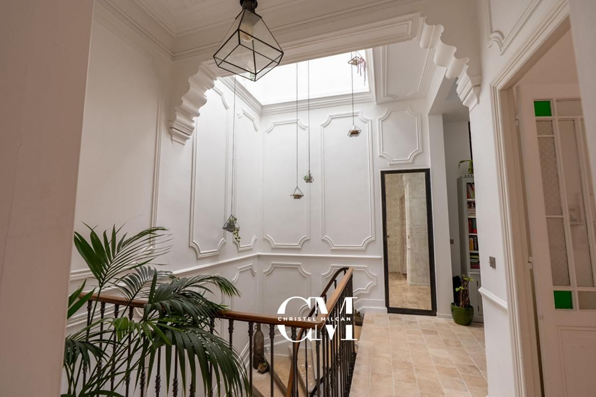 Bordeaux Saint-Augustin - Maison de 290 m² - jardin - piscine - Garage double