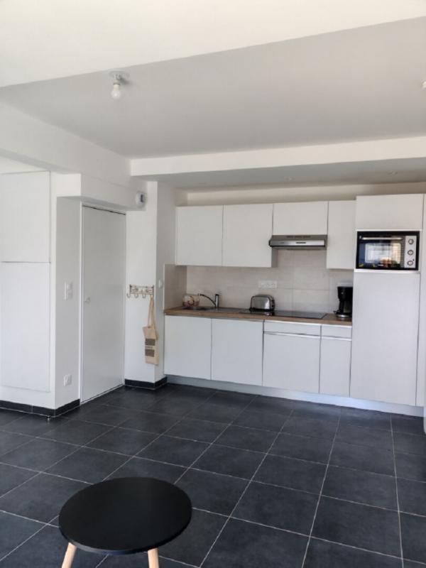 DINARD 35800 DINARD - Appartement   de 34m² et terrasse 9m² 2