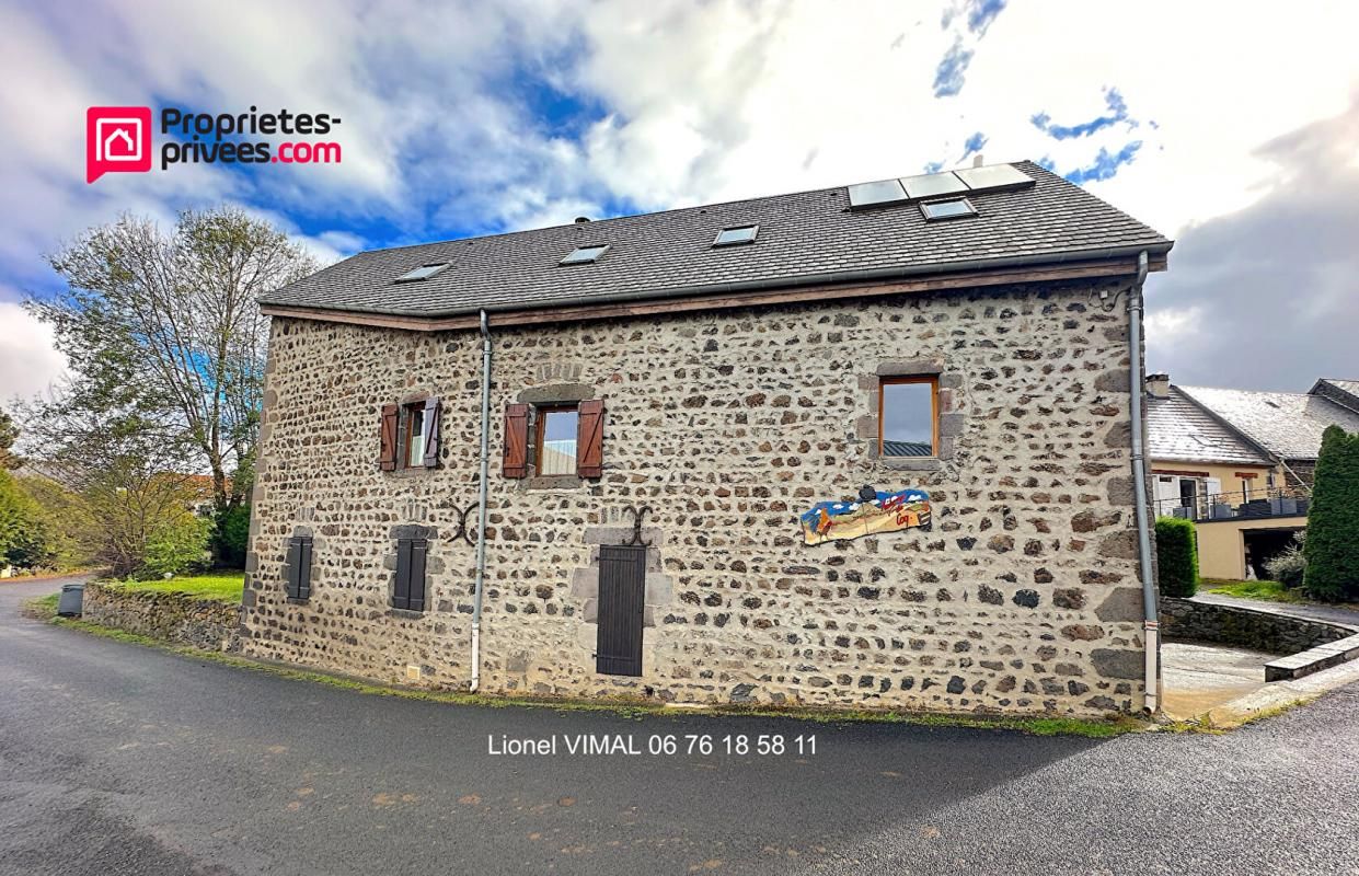 Maison de pays 6 pièces d'env 300 m2 sur terrain 344 m2