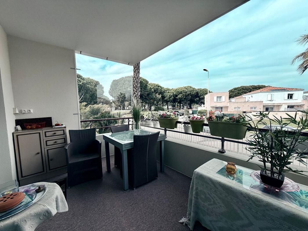 Grau du Roi grand T2 avec terrasse et parking privé