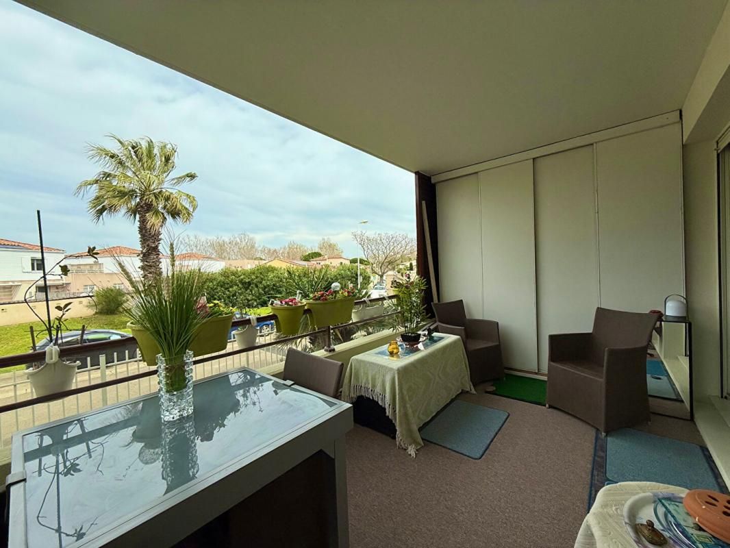 LE GRAU-DU-ROI Grau du Roi grand T2 avec terrasse et parking privé 2