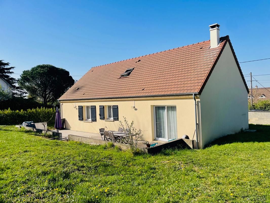 Maison Maintenon 4 chambres 110 m2, garage, jardin