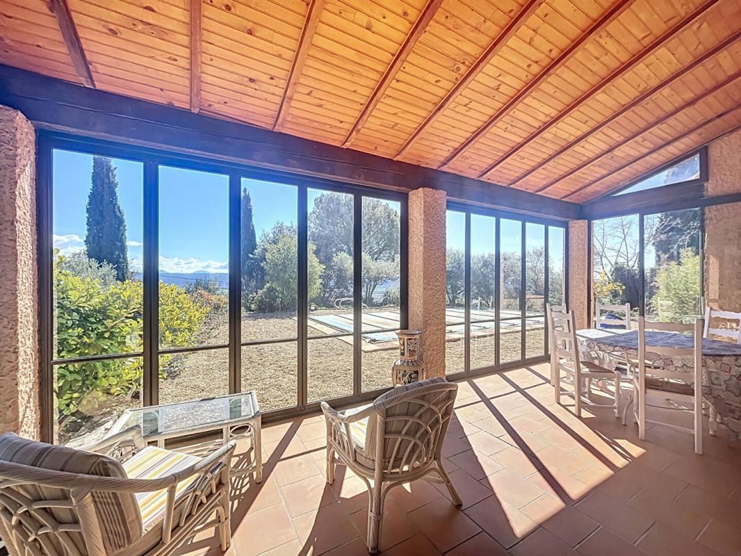 Maison Villeneuve 120m2 vue dégagée avec piscine