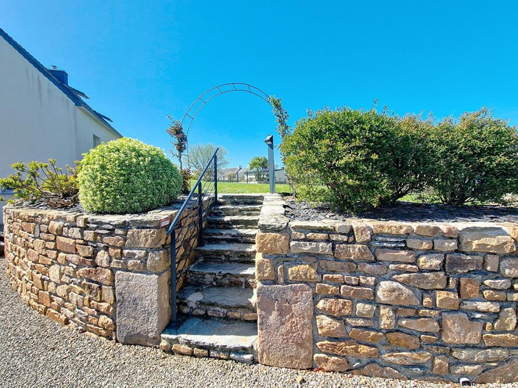 MORLAIX Maison Lanmeur 8 pièces 165m2 et terrain 1970m² 4