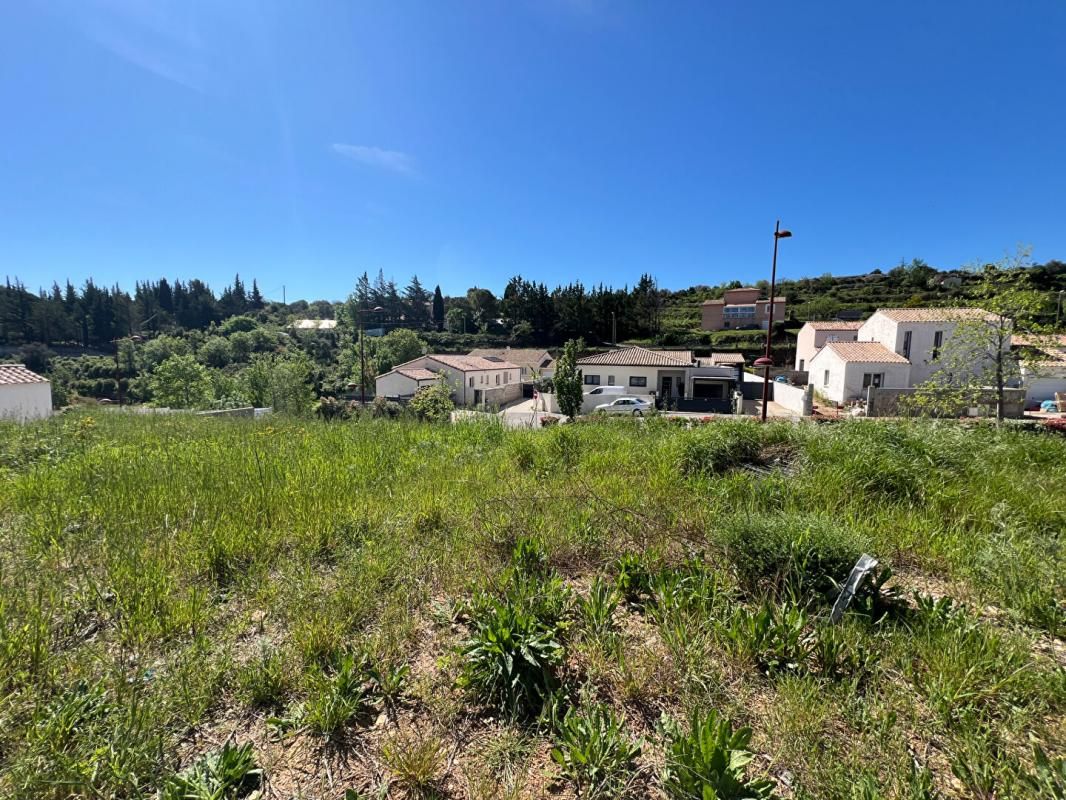 Terrain  constructible de 596 m2