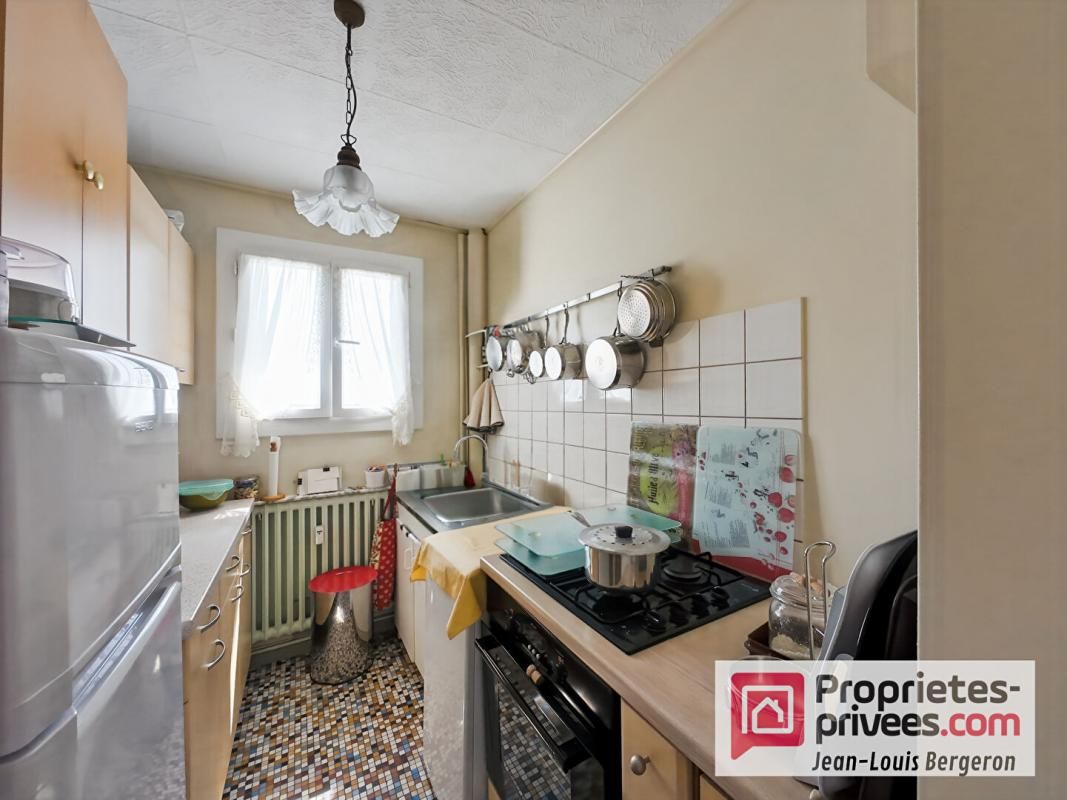 TOURS Appartement T2 41m² DPE D Saint Symphorien 3