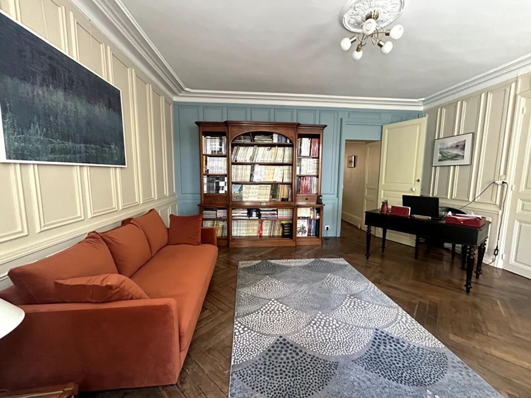 NEVERS Unique Nevers-Centre-Ville Maison 7 pièce(s) 204 m2 4