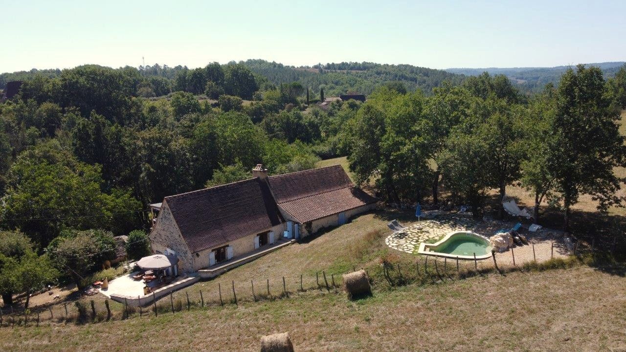 SAINT-POMPONT Charmante maison en pierre avec 3 chambres 3