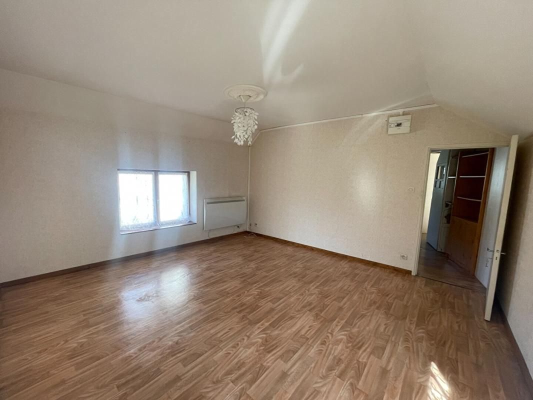 NOGENT-SUR-VERNISSON Maison Nogent Sur Vernisson 4 pièce(s) 88 m2 2