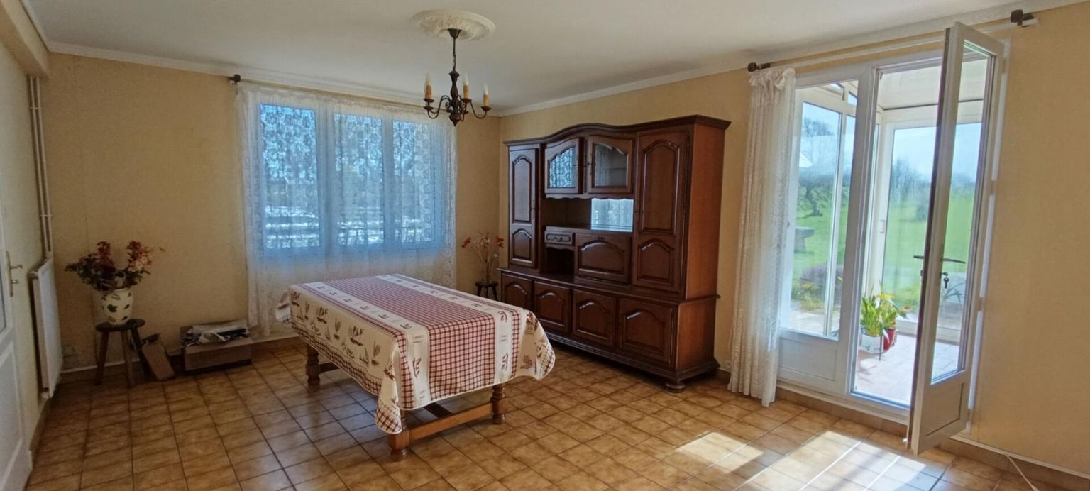 PLOUZANE Maison 5 pièces, 4 chambres, garage et annexes 3