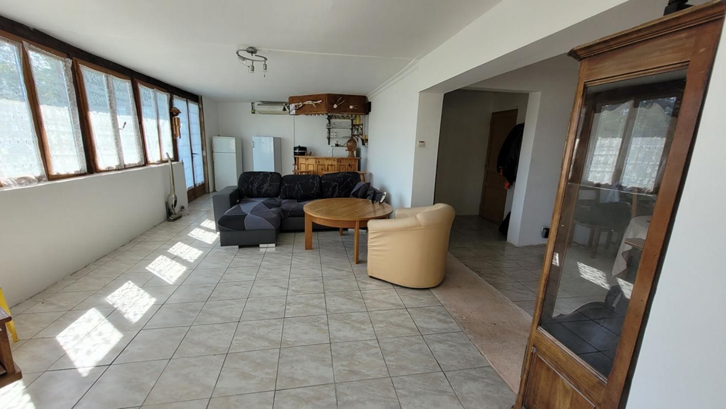DAMPIERRE-SUR-AVRE Maison Dampierre sur Avre 28350 - 6 pièce(s) - 185,73m2 - 4 chambres - Jardin - PRIX 197 590 HAI 2