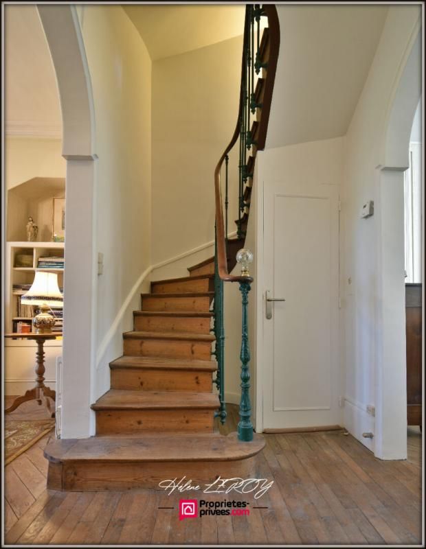 FECAMP Maison bourgeoise face Bénédictine 127m² habitables + 36m² aménageables 3