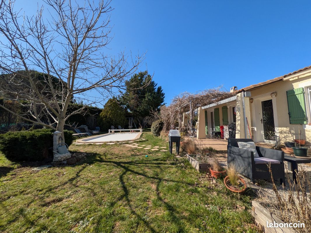 RIANS Rians Villa T4/5 sur 1500m² avec piscine chauffée 2