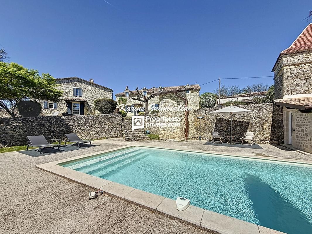 SAINT-EMILION Maison de campagne avec vue dominante + piscine + gîte 2