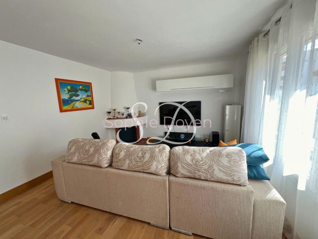 PERPIGNAN A LOUER - appartement T3 - 73 m² - PERPIGNAN - avec Garage 2