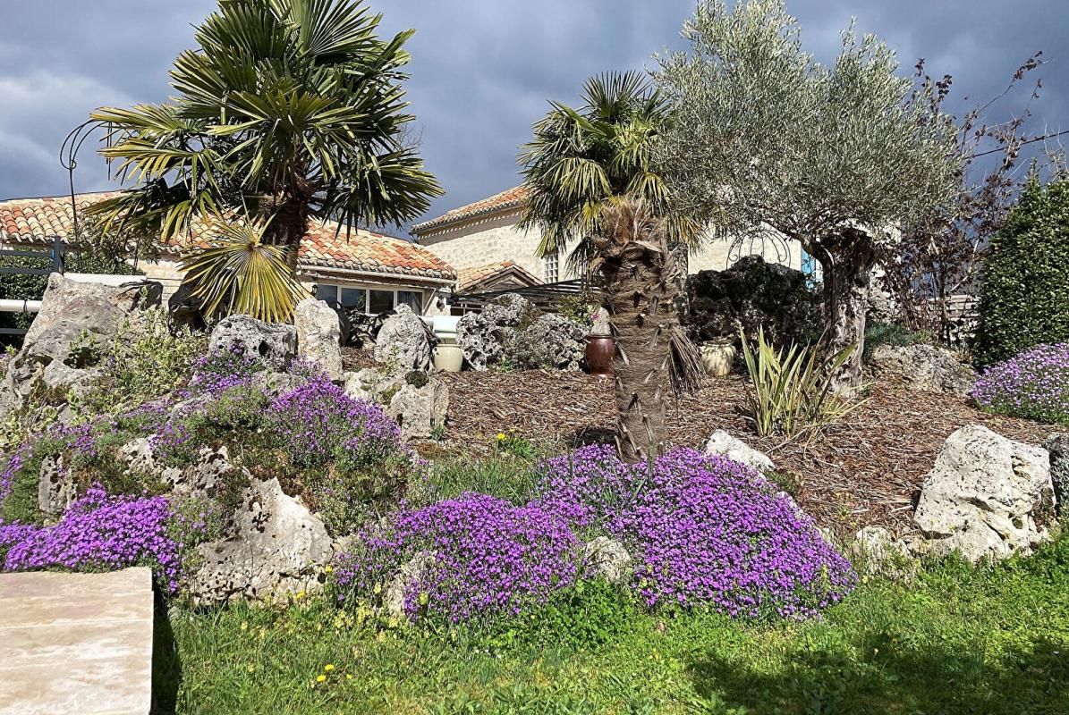 LALBENQUE Ensemble maison et gîtes avec piscine 4