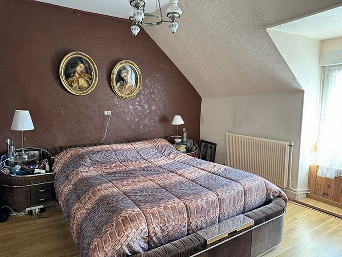BLAISY-BAS Maison ancienne 6 pièces 127 m² avec courrette de 30 m2 devant 4