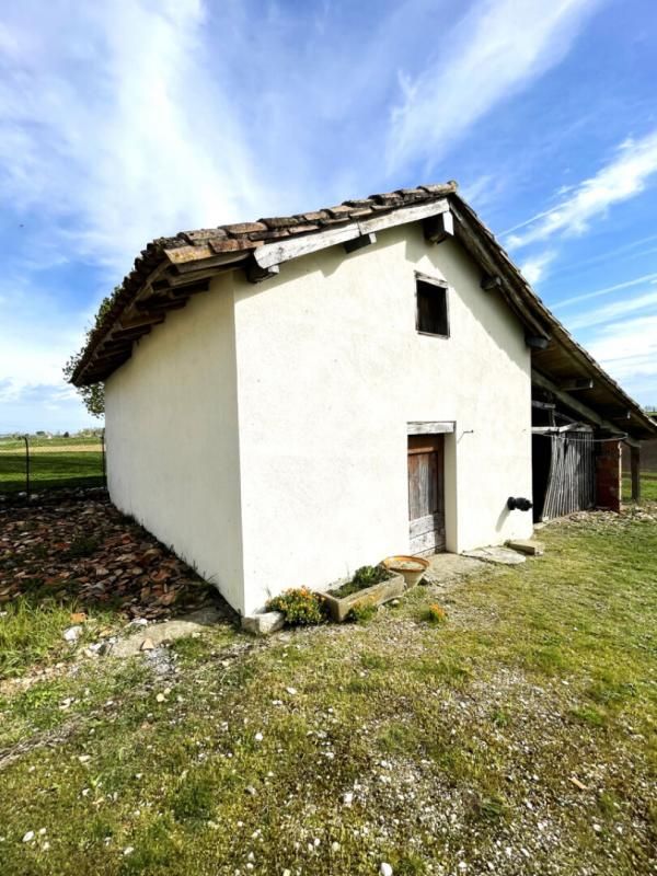 CAUSSADE 82300, Montalzat Fermette isolée avec maison habitable de suite , dépendances et terrains 3