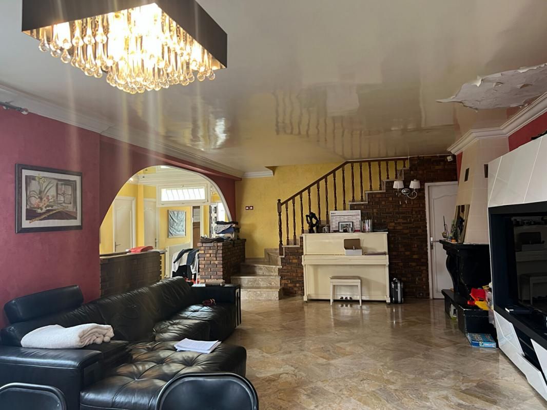 MONTREUIL Maison Montreuil 4 pièce(s) 154 m2 2