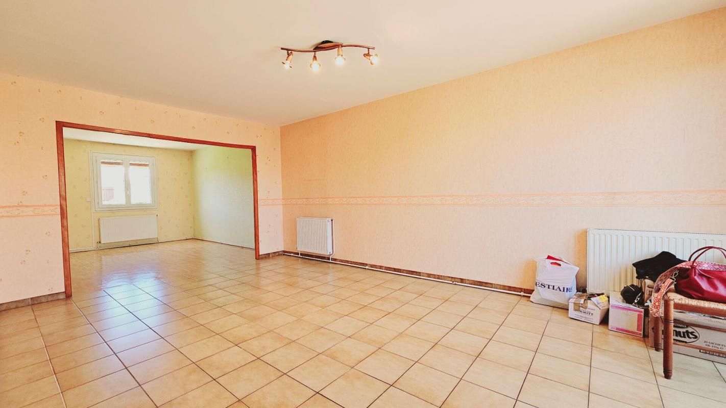 SAINT-GERMAIN-DU-PUY MAISON 80 m2 3 PIECES SOUS-SOL JARDIN GARAGE 2