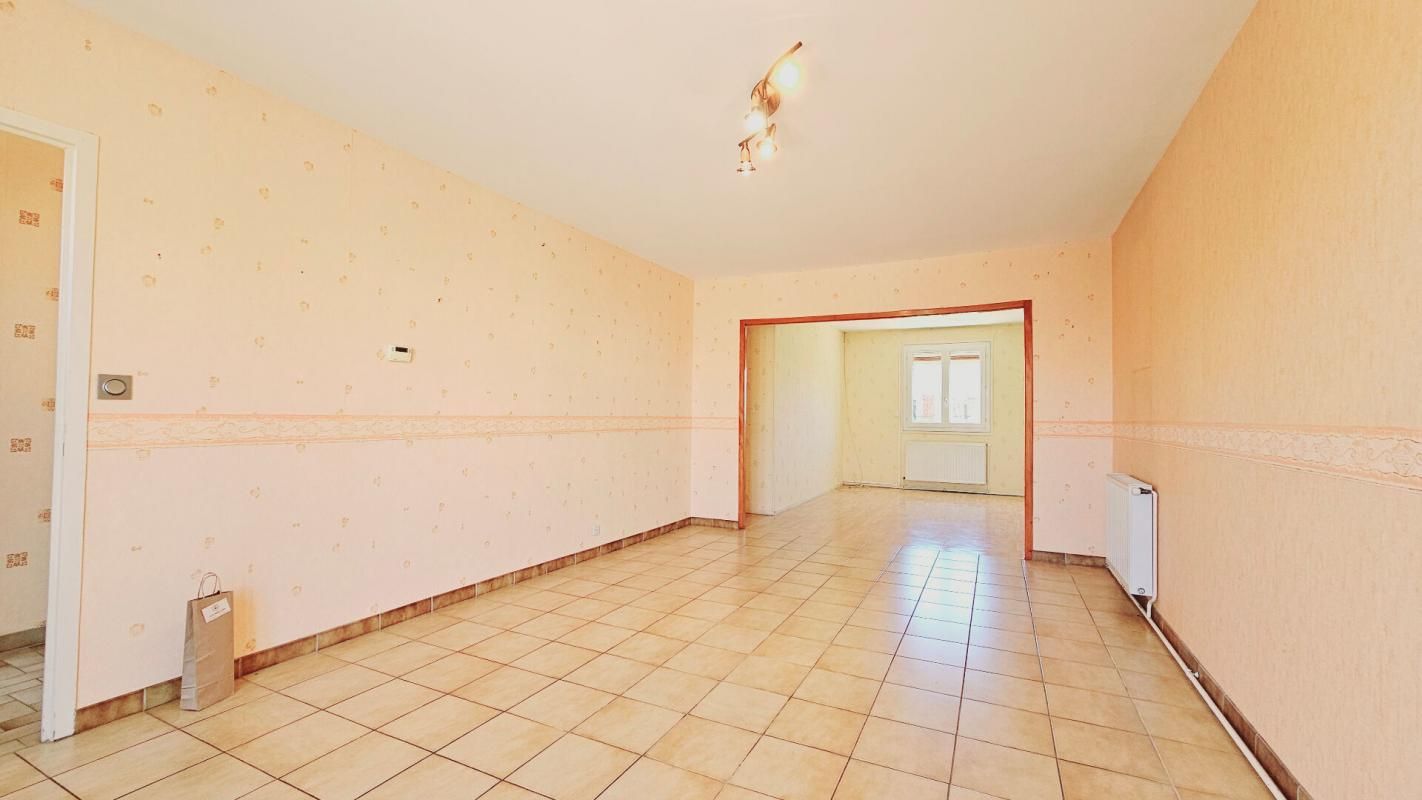 SAINT-GERMAIN-DU-PUY MAISON 80 m2 3 PIECES SOUS-SOL JARDIN GARAGE 3