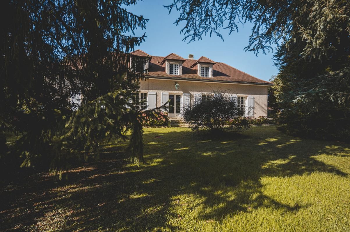 COULOUNIEIX-CHAMIERS Maison de 217 m² à 5 minutes de Périgueux 4