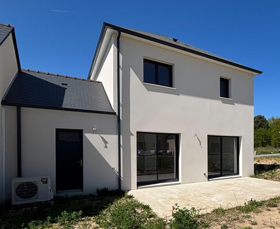 BEAUFORT-EN-VALLEE Maison Les Bois D Anjou 5 pièce(s) 100 m2 2