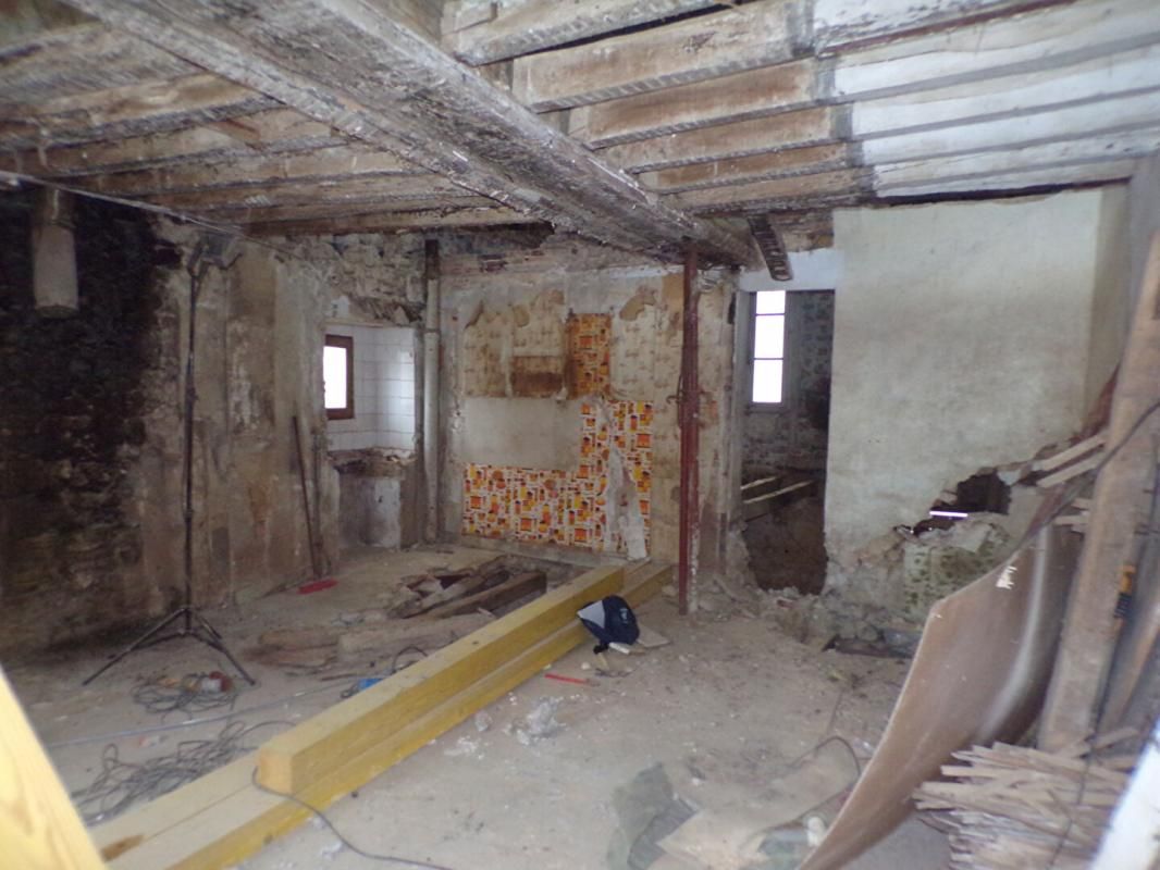 TOUROUVRE Maison  2 pièce(s) 42 m2 a réhabiter 3
