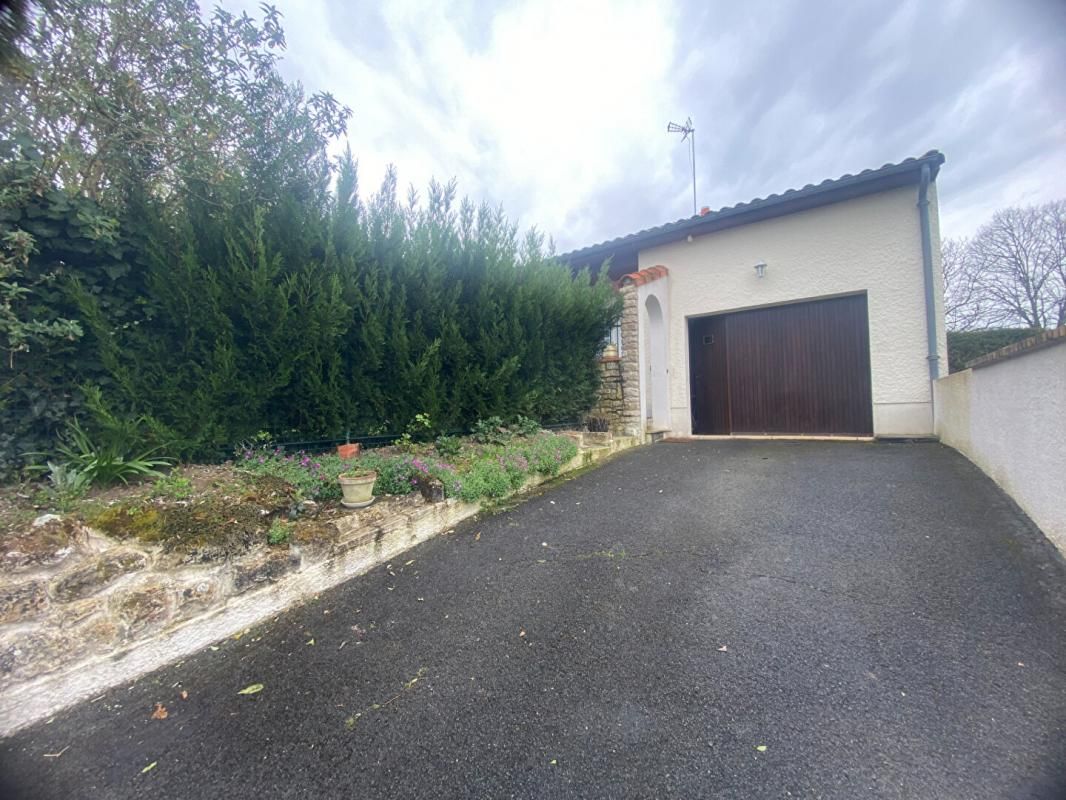 AIFFRES AIFFRES Maison 3 pièces 95 m² 4