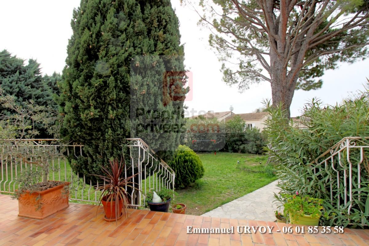MOURIES A VENDRE - 13890 MOURIES - Maison de plain-pied 113 m² avec garage et jardin 1982 m² 2